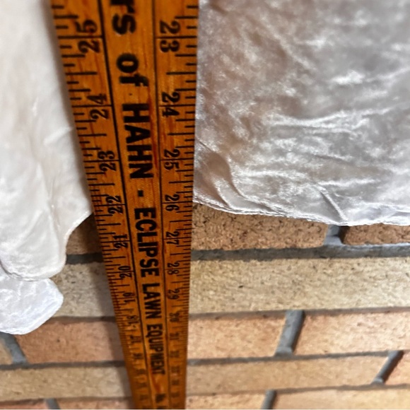 Tibi Crushed Velvet Cream Long Sleeve Turtleneck Top Size Medium - Picture 7 of 8